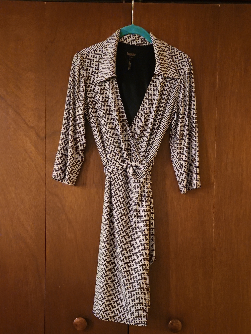Laundry By Shelli Segal Navy Blue and White Geometric Wrap Dress